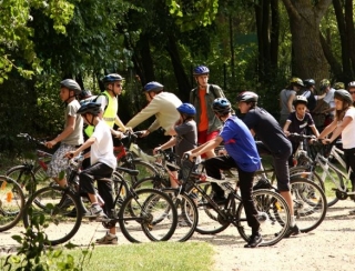  Mountain bike sessions for adults or children. 